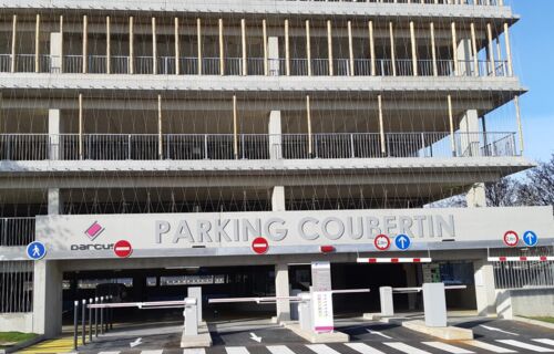 PARKING COUBERTIN